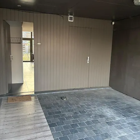 Maison Avec Jardin A Croix, Pres De Lille Feriehus Croix
